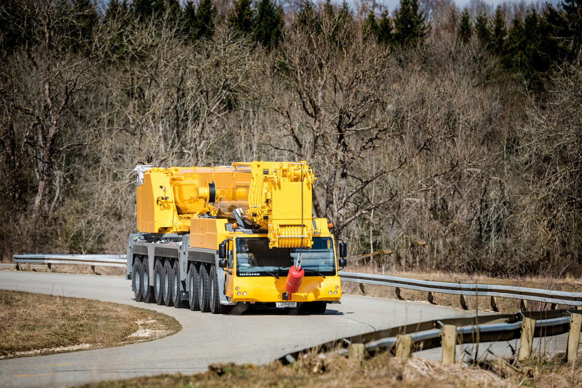 LTM 1450-8.1 Mobile crane - Liebherr