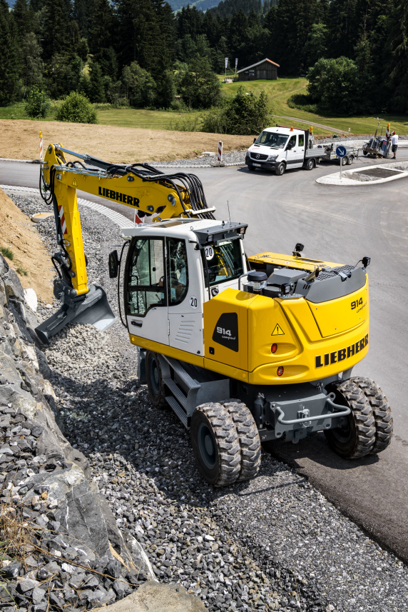 A 914 Compact Litronic - Liebherr