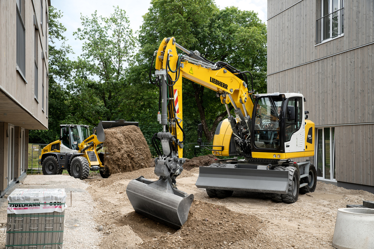 A 914 Compact Litronic - Liebherr