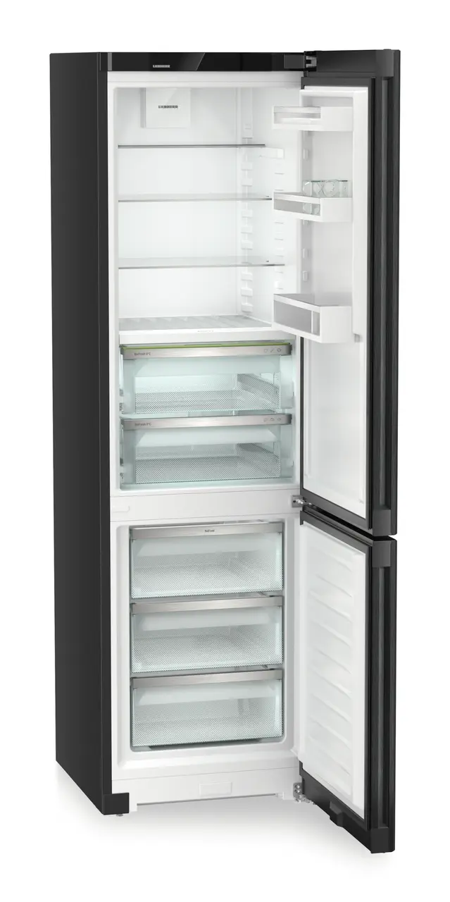 Product image, Perspective: oblique open empty, Fridge-freezer with BioFresh and NoFrost, Casing colour: black, Door colour: BlackSteel