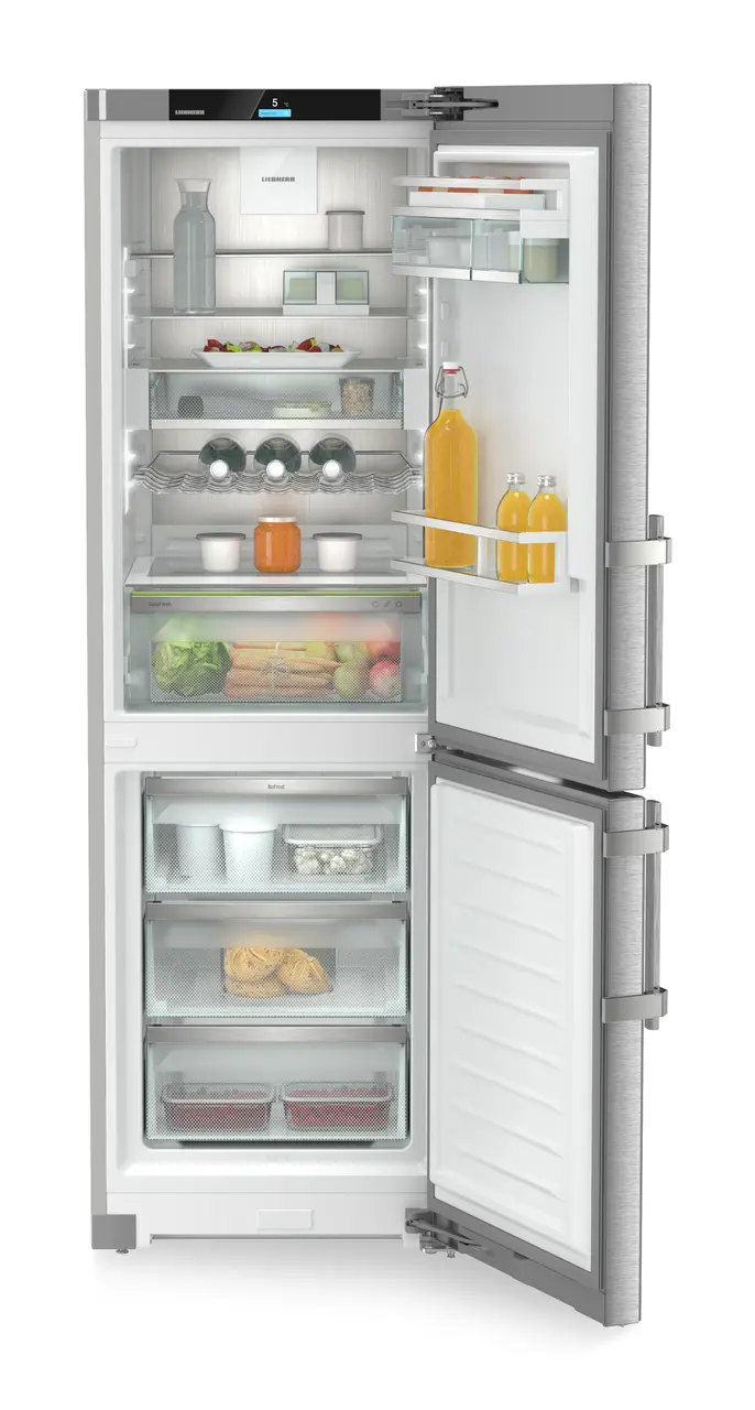 Product image, Perspective: straight open decorated, Combined fridge-freezer with EasyFresh and NoFrost, Casing colour: silver, Door colour: stainless steel