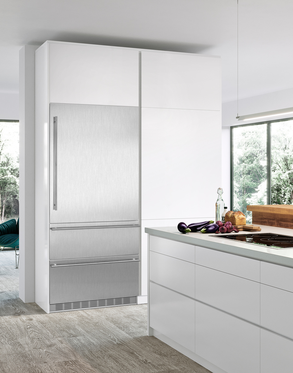 HC 2090 Fully Integrated Bottom Freezer Refrigerator - Liebherr