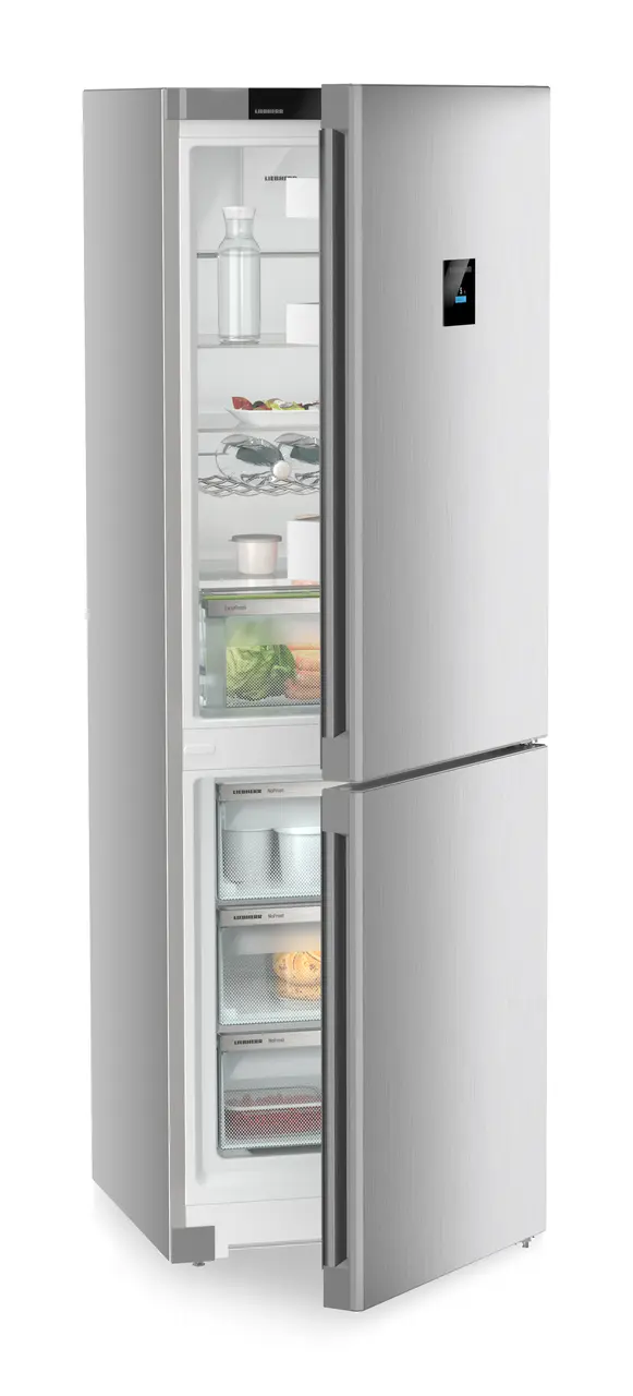 Produktbild, Perspektiv: Vinklad, halvöppen, fylld, Kyl-frys-kombination med EasyFresh och NoFrost