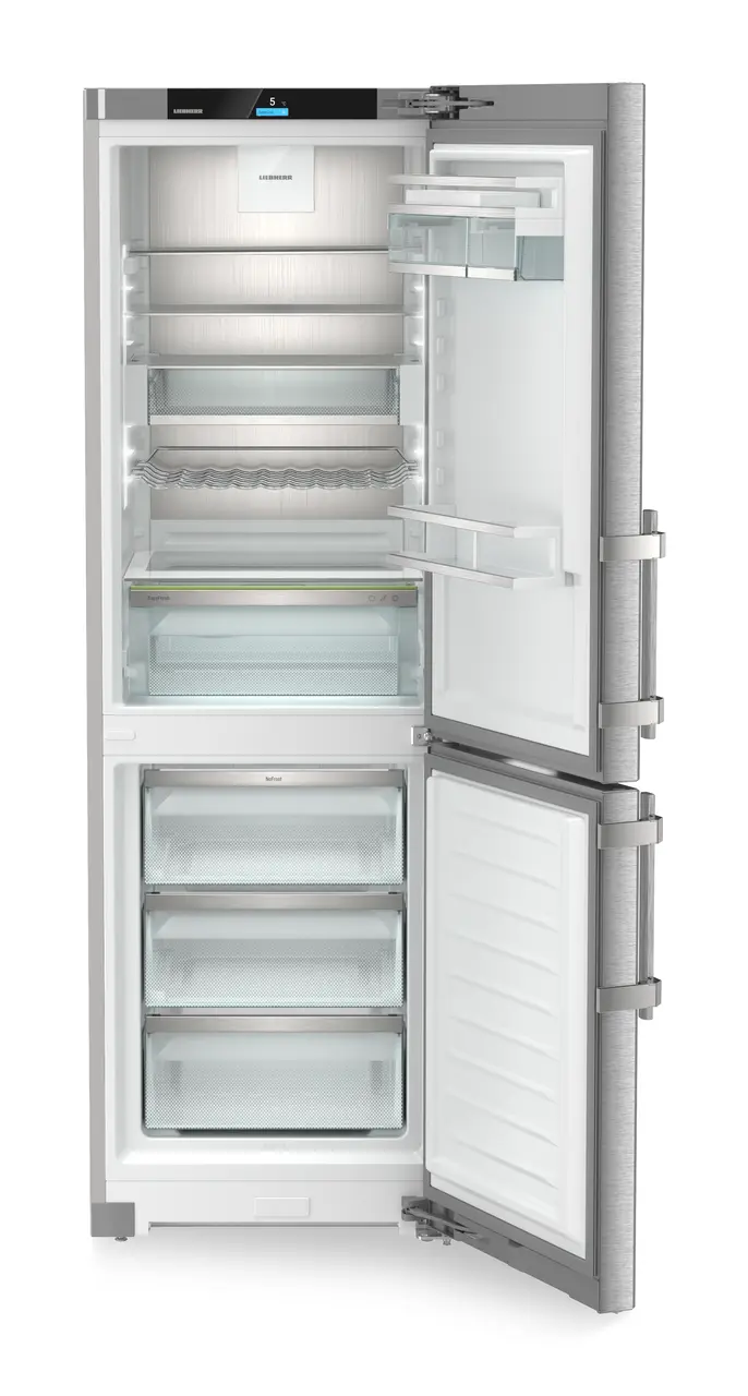 Product image, Perspective: straight open empty, Combined fridge-freezers with EasyFresh and NoFrost, Casing colour: silver, Door colour: stainless steel