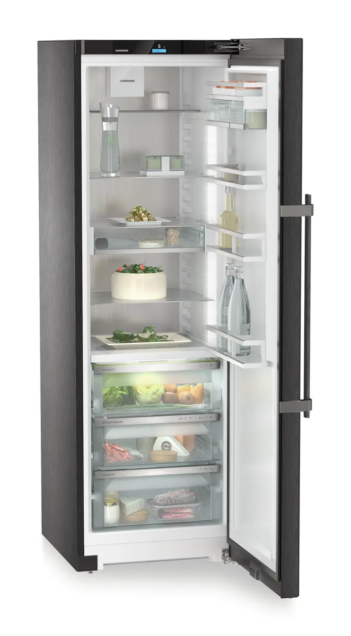 Product image, Perspective: oblique open decorated, Freestanding refrigerator with BioFresh Professional, Casing colour: BlackSteel, Door colour: BlackSteel