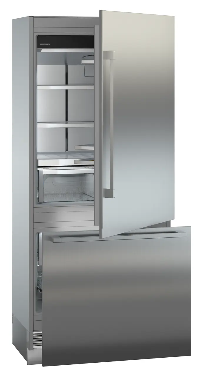 Product image, Perspective: oblique half-open empty, Combined refrigerator-freezer with BioFresh and NoFrost for integrated use