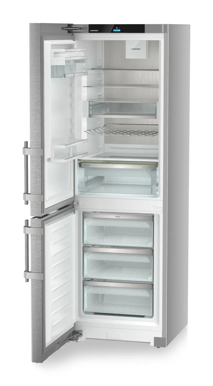Product image, Perspective: oblique open empty, Combined fridge-freezers with EasyFresh and NoFrost, Casing colour: silver, Door colour: stainless steel