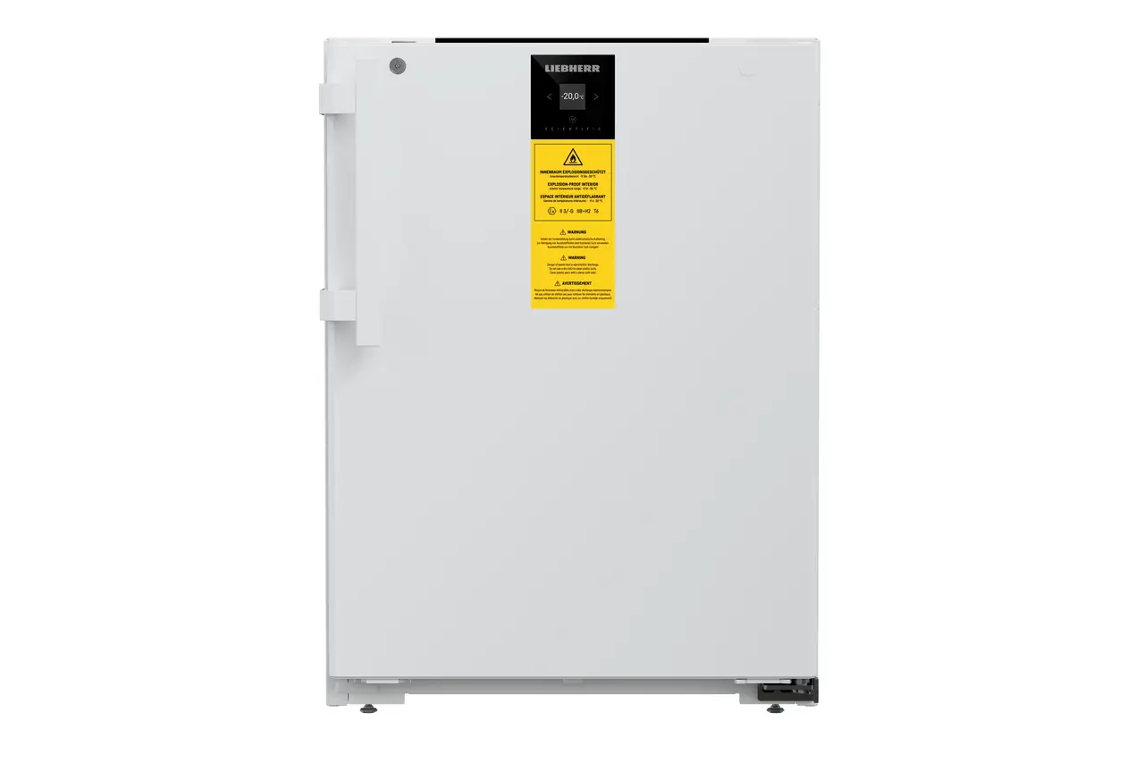 Produkt-Bild, Perspektive: gerade geschlossen, Laborgefriergerät mit zündquellenfreiem Innenraum, Gehäusefarbe: Weiß, Türfarbe: Weiß