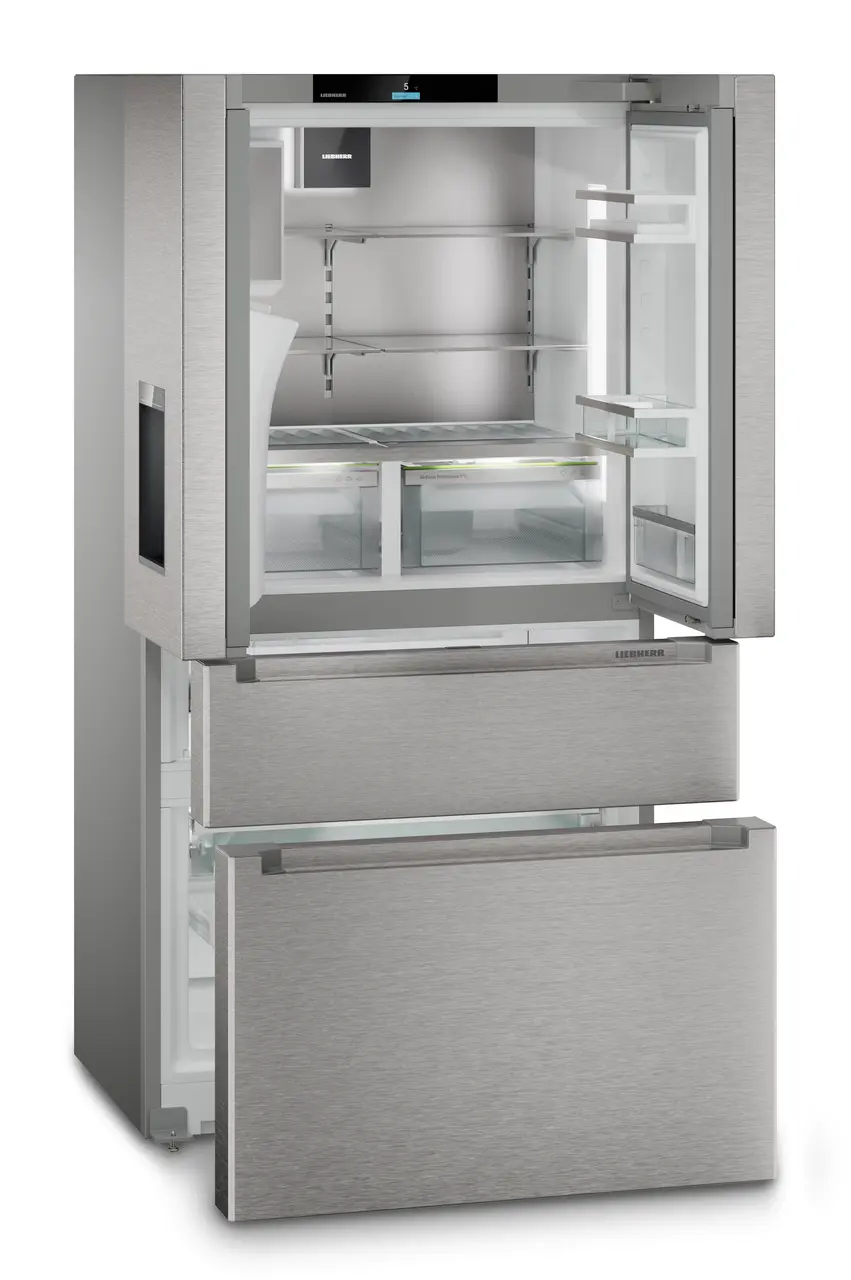 Slika izdelka, Perspektiva: Pod kotom, odprto, prazno, Hladilnik z zamrzovalnikom s francoskimi vrati z 2 zamrzovalnima predaloma in razpršilnikom vode in ledenih kock, Barva ohišja: srebrna, Barva vrat: nerjavno jeklo