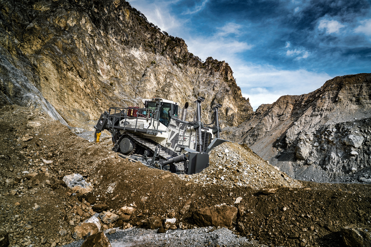 PR 776 Litronic Crawler tractors - Liebherr