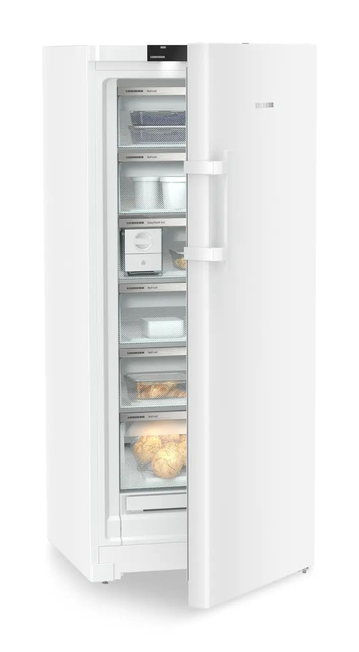 Produktbillede, Perspektiv: Skrå halvåben udsmykket, Fritstående fryseskab med NoFrost og EasyTwist-Ice, Kabinetfarve: Hvid, Dørfarve: Hvid