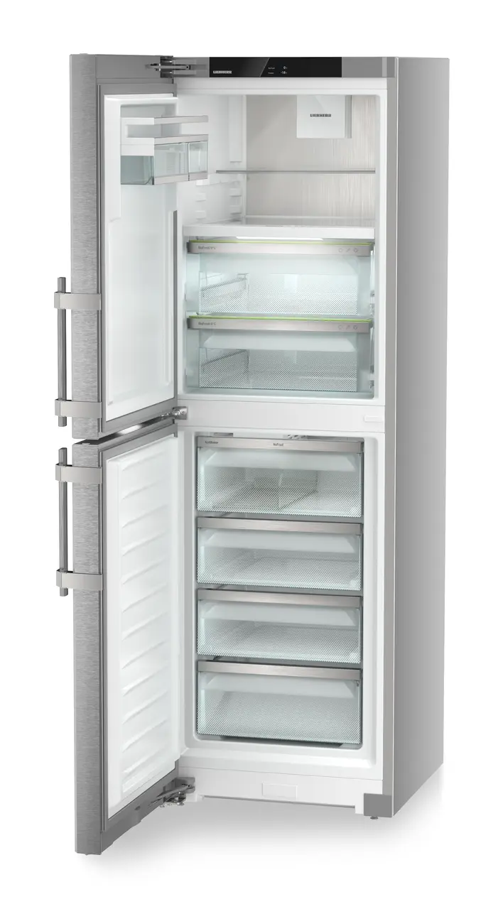 Product image, Perspective: oblique open empty, Fridge-freezer with BioFresh and NoFrost, Casing colour: silver, Door colour: stainless steel