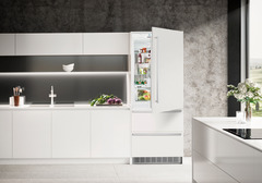 Product image, Perspective: milieu, Combined refrigerator-freezer with BioFresh and NoFrost for integrated use