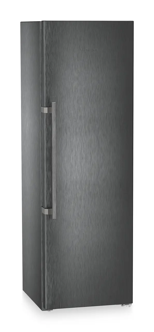 Product image, Perspective: oblique closed, Freestanding refrigerator with BioFresh Professional, Casing colour: BlackSteel, Door colour: BlackSteel
