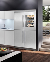 Product image, Perspective: milieu, Built-in multi-temperature wine cabinet, Casing colour: silver, Door colour: silver