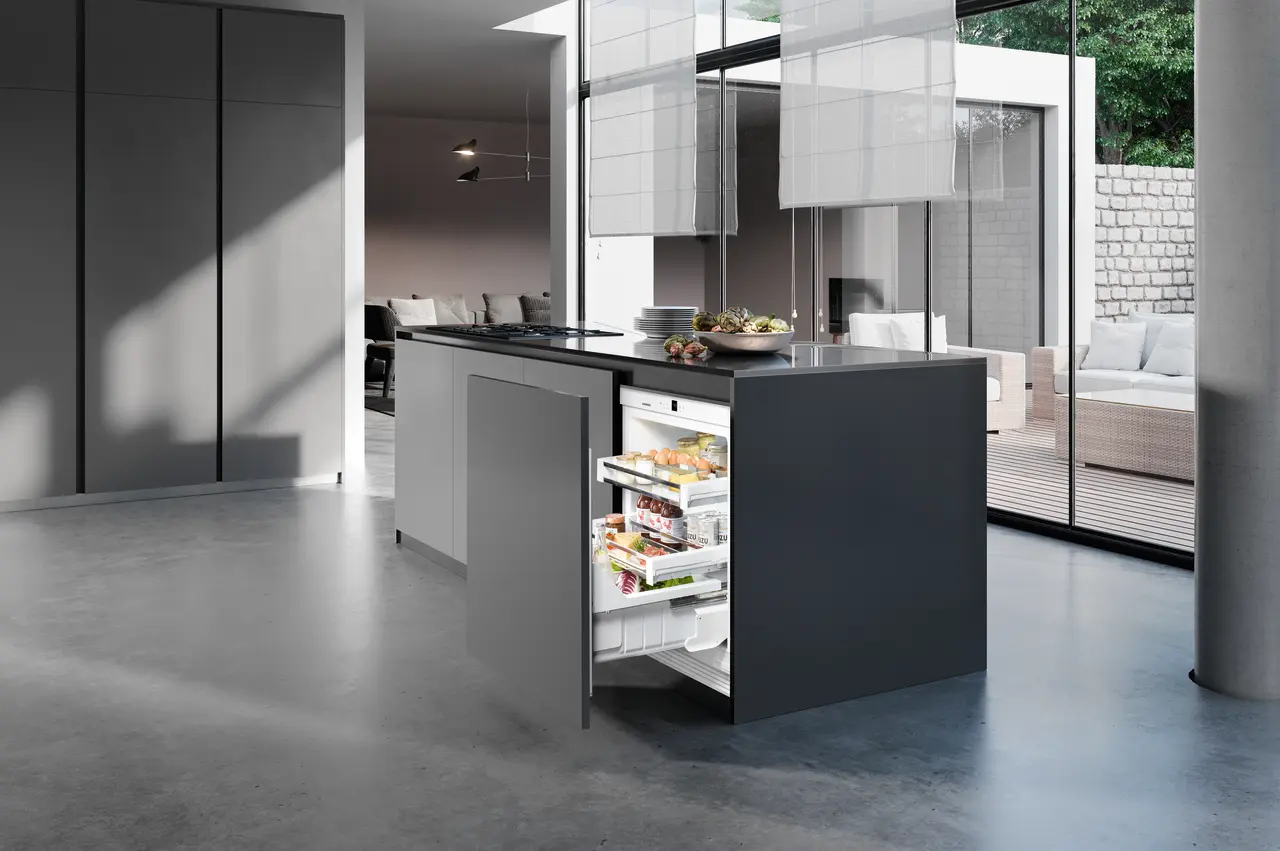 Product image, Perspective: milieu, Under-worktop refrigerator for integrated use