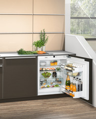 Product image, Perspective: milieu, Under-worktop refrigerator for integrated use