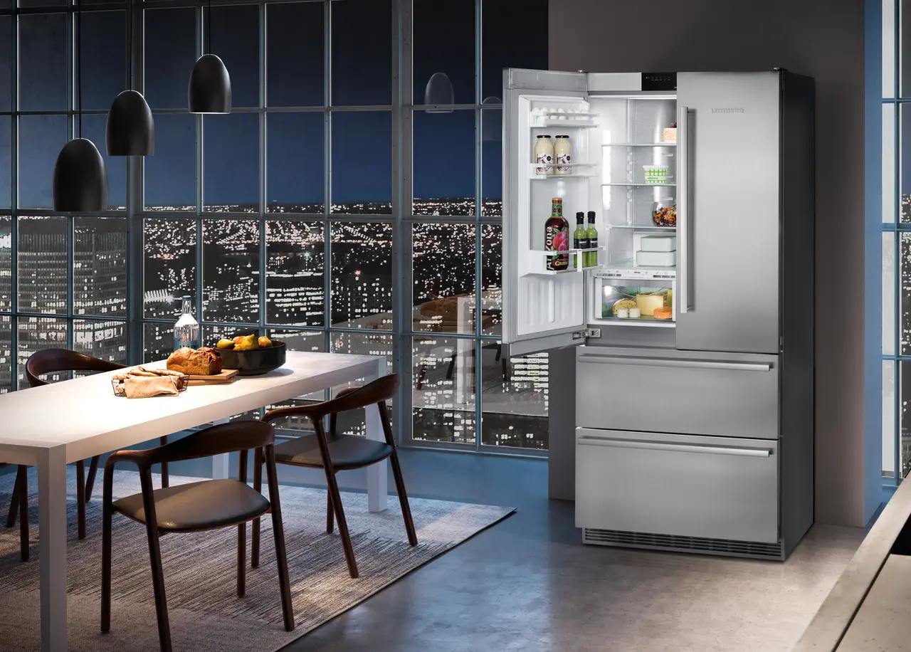 Product image, Perspective: milieu, Fridge-freezer with BioFresh and NoFrost, Casing colour: stainless steel, Door colour: stainless steel