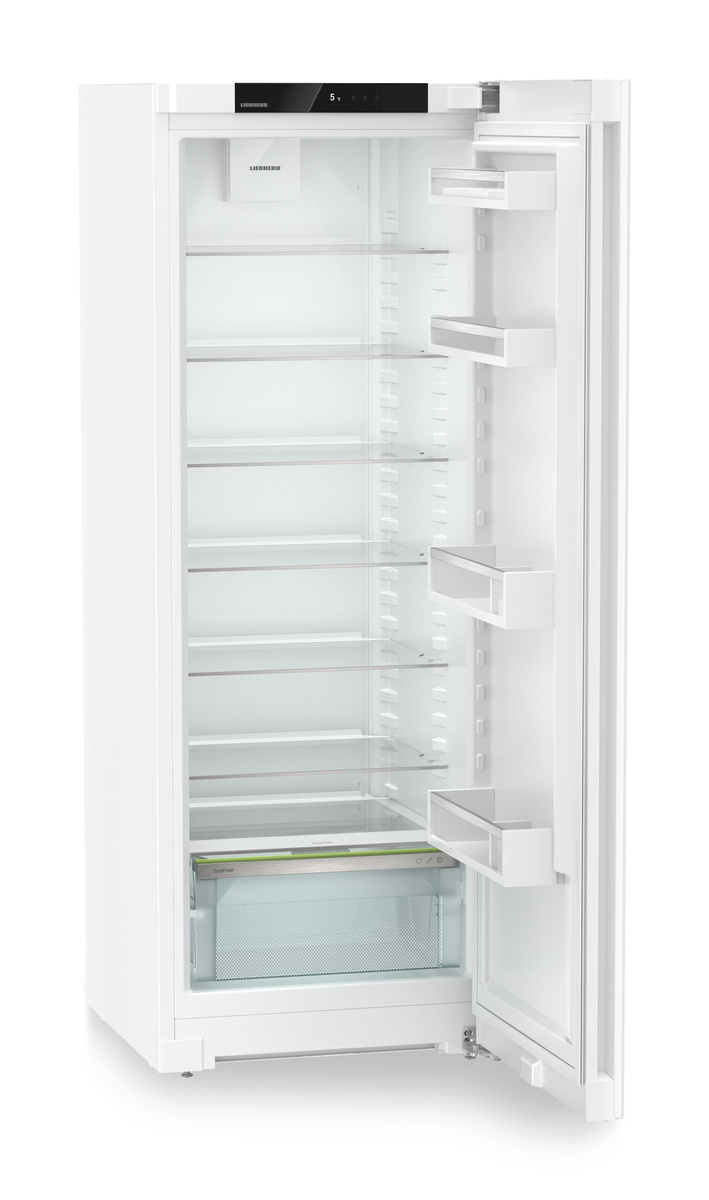 Wnętrze białej chłodziarki Liebherr z półkami i pojemnikiem EasyFresh