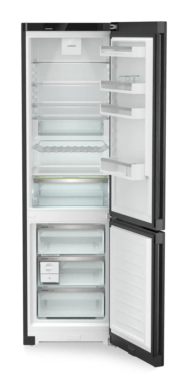 Product image, Perspective: straight open empty, Combined fridge-freezers with EasyFresh and NoFrost, Casing colour: black, Door colour: BlackSteel