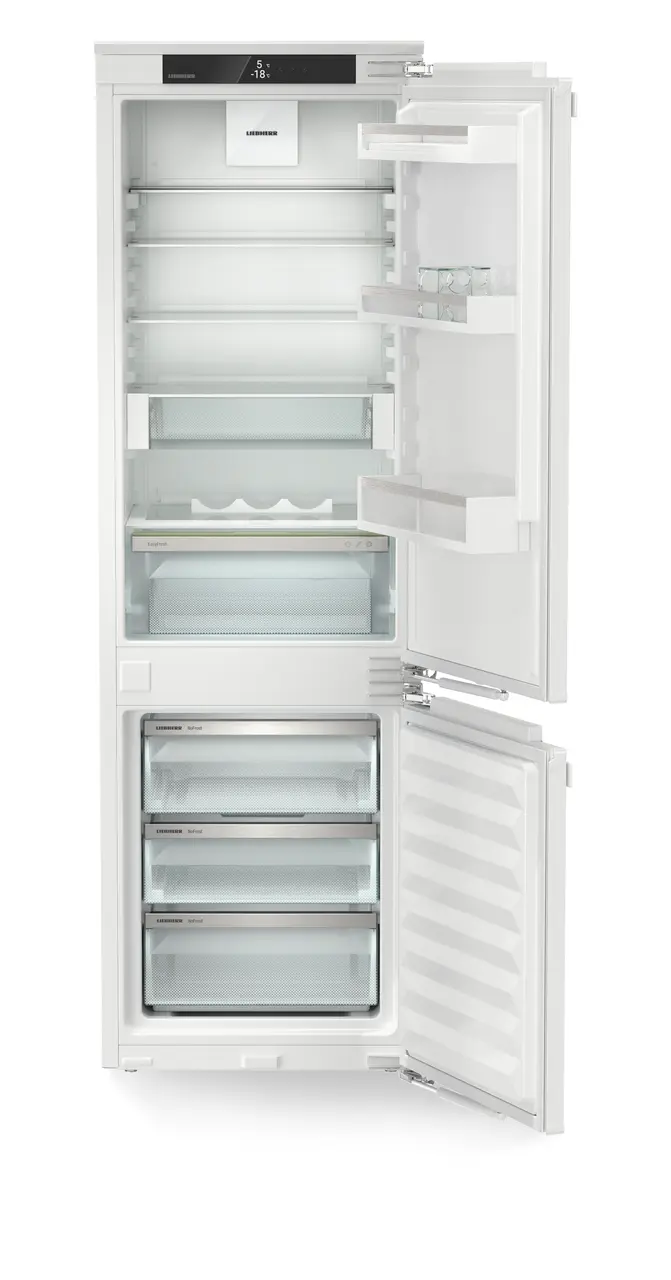 Product image, Perspective: straight open empty, Integrable fridge-freezer with EasyFresh and NoFrost