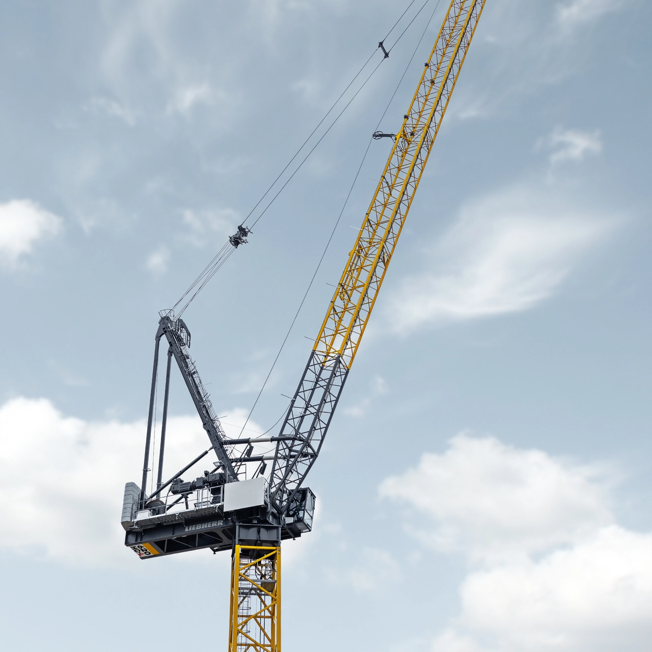 Liebherr Luffing Crane 620 HC-L