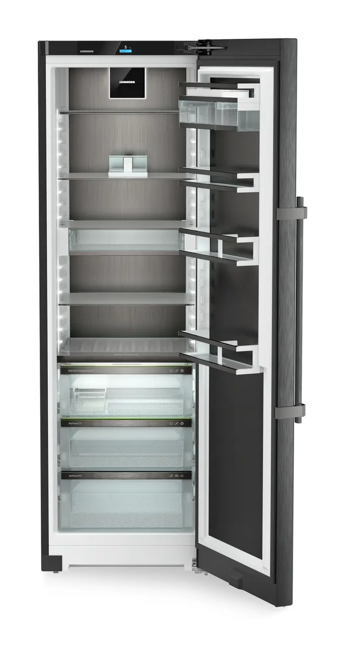 Product image, Perspective: straight open empty, Freestanding refrigerator with BioFresh Professional, Casing colour: BlackSteel, Door colour: BlackSteel