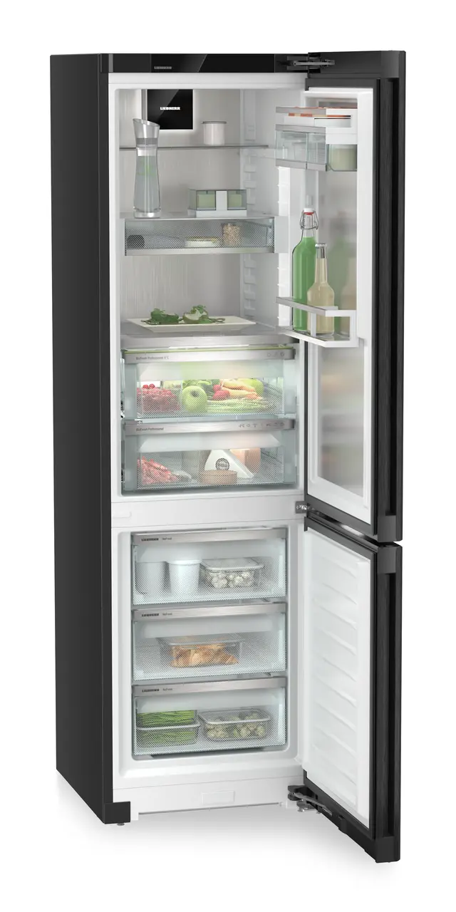 Tuotekuva, Näkymä: Viisto, avoin, somistettu, Jääkaappi-pakastinyhdistelmä, jossa on BioFresh Professional ja NoFrost -järjestelmä