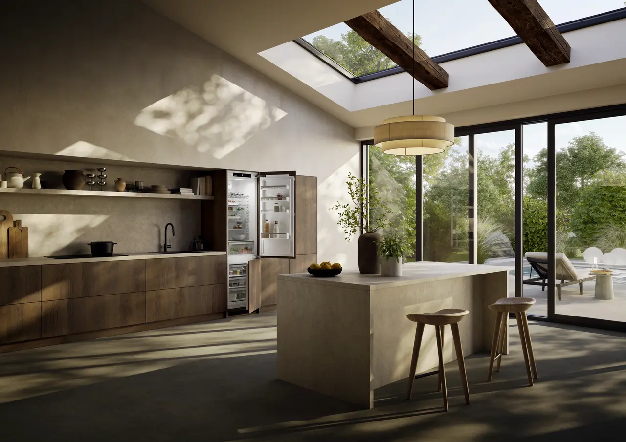 Изображение продукции, Перспектива: Внешние условия, Встраиваемый комбинированный холодильник-морозильник с EasyFresh и NoFrost