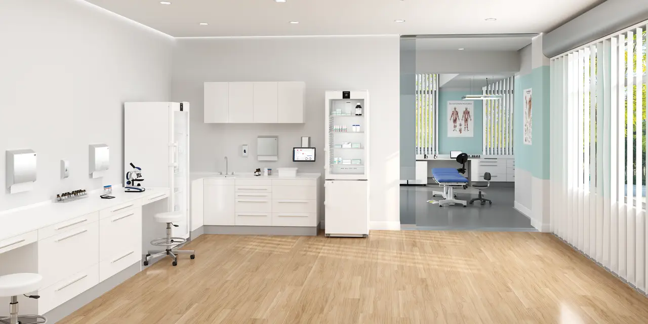 Produkt-Bild, Perspektive: Milieu, Labor-Kühl-Gefrierkombination mit NoFrost, Gehäusefarbe: Weiß, Türfarbe: Weiß