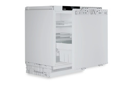 Product image, Perspective: oblique open empty, Refrigerator suitable for undercounter installation