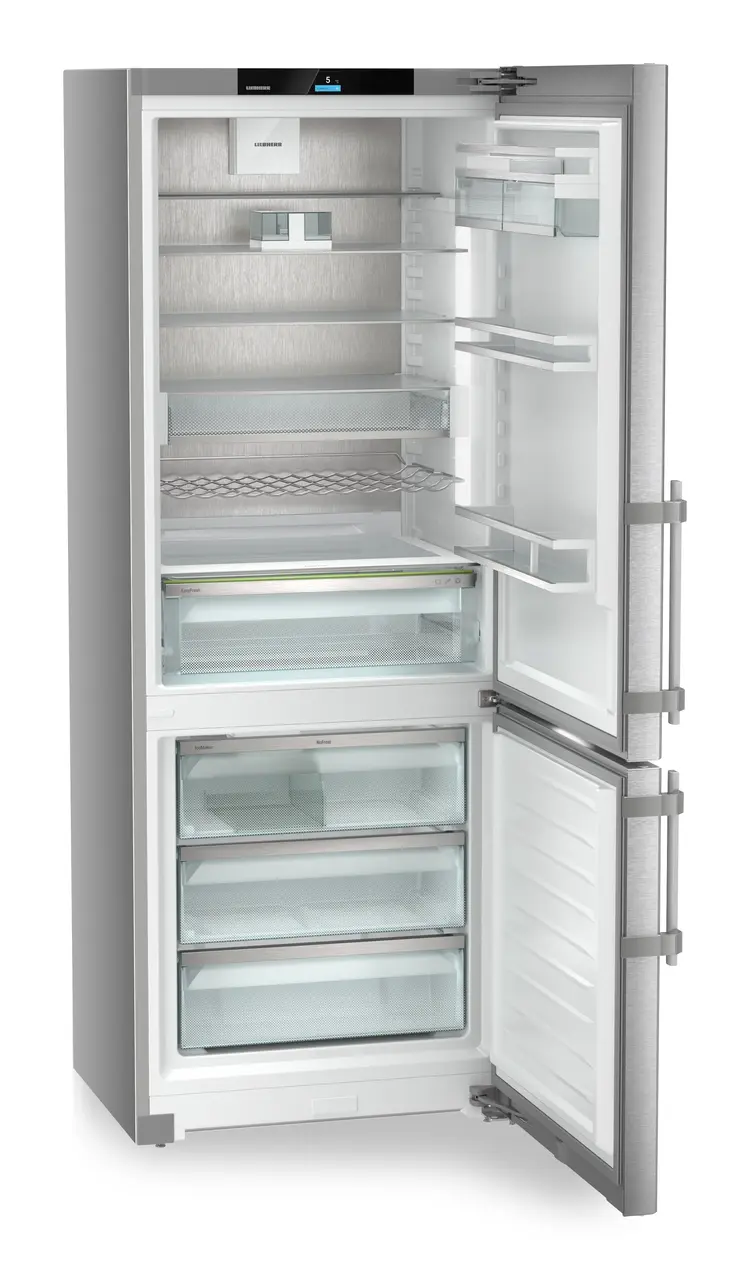 Product image, Perspective: oblique open empty, Combined fridge-freezers with EasyFresh and NoFrost, Casing colour: silver, Door colour: stainless steel