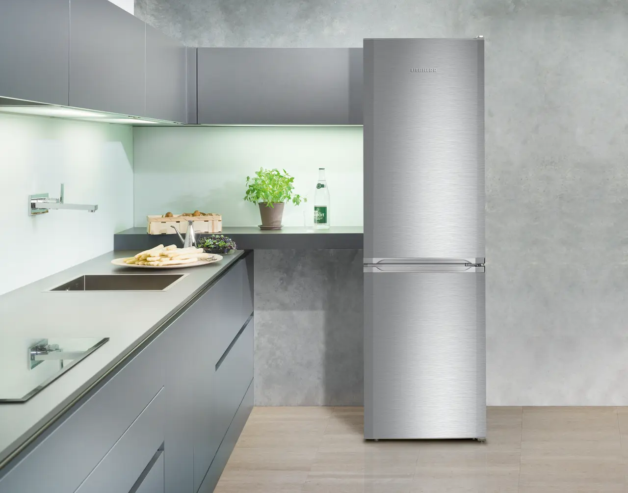Image de produit, Perspective: Environnement, Automate réfrigérateur-congélateur avec SmartFrost, Couleur de porte: acier inox