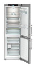 Product image, Perspective: straight open empty, Combined fridge-freezers with EasyFresh and NoFrost, Casing colour: silver, Door colour: stainless steel