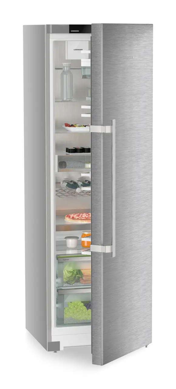 Product image, Perspective: oblique half-open decorated, Freestanding fridge with EasyFresh, Casing colour: silver, Door colour: stainless steel