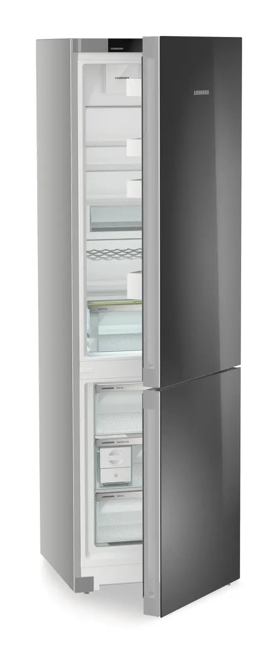 Product image, Perspective: oblique half-open empty, Combined fridge-freezers with EasyFresh and NoFrost, Casing colour: silver, Door colour: GlassBlack