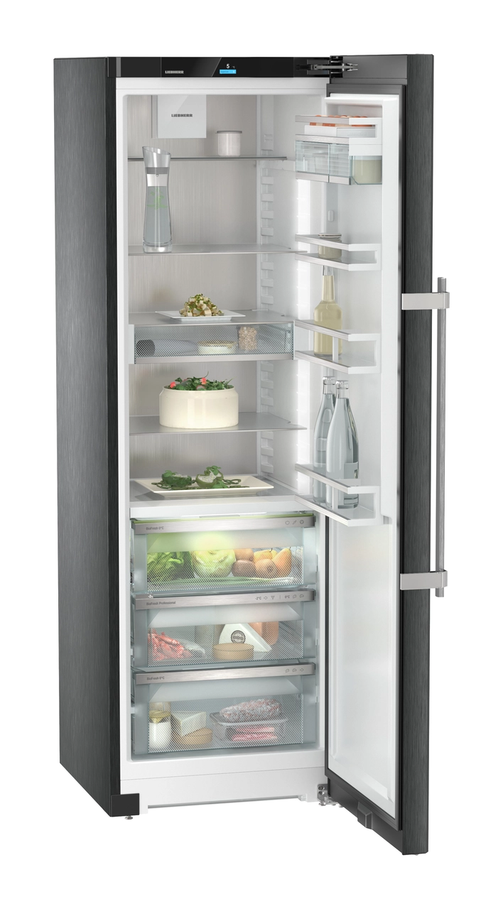Product image, Perspective: oblique open decorated, Freestanding refrigerator with BioFresh Professional, Casing colour: BlackSteel, Door colour: BlackSteel