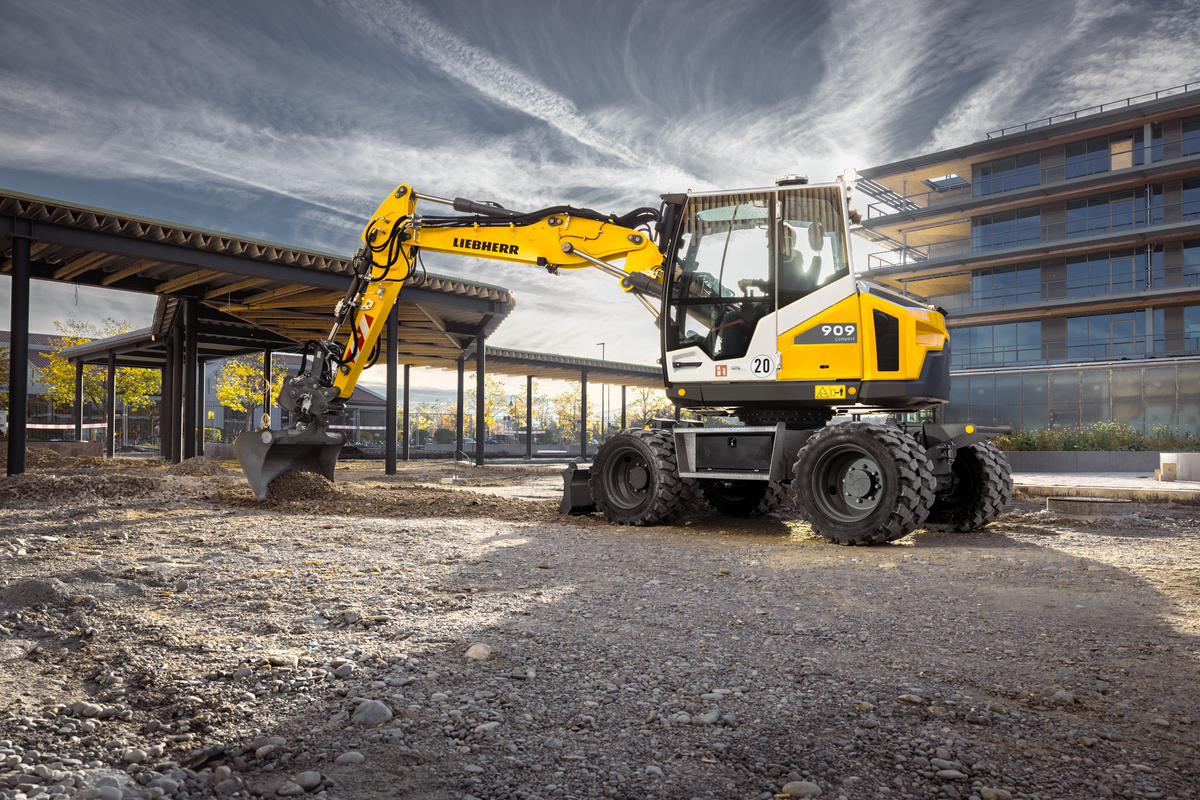 A 909 Compact Litronic - Liebherr