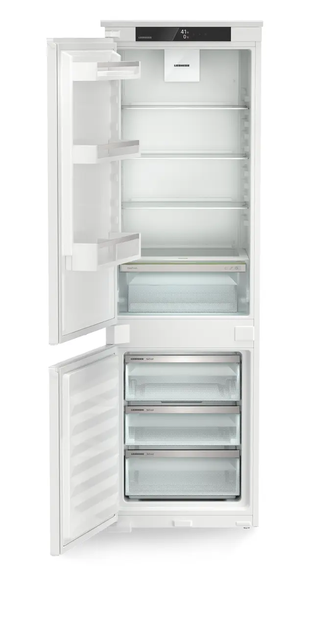 Product image, Perspective: straight open empty, Integrable fridge-freezer with EasyFresh and NoFrost