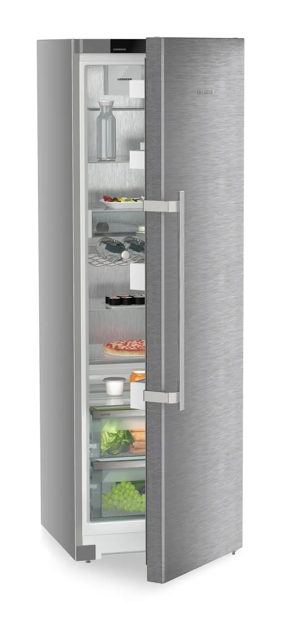 Product image, Perspective: oblique half-open decorated, Freestanding fridge with EasyFresh, Casing colour: silver, Door colour: stainless steel