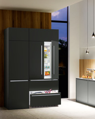Product image, Perspective: milieu, Combined refrigerator-freezer with BioFresh and NoFrost for integrated use