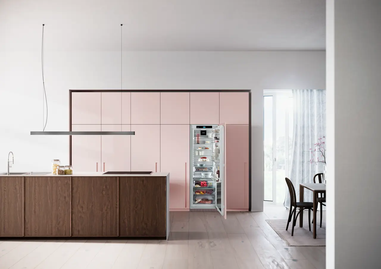 Product image, Perspective: Ambient, Integratable refrigerator with BioFresh Professional