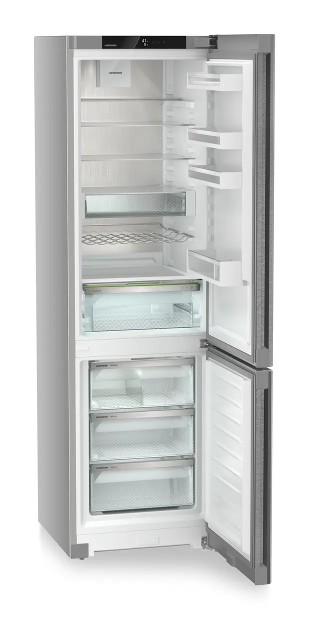Product image, Perspective: oblique open empty, Combined fridge-freezers with EasyFresh and NoFrost, Casing colour: silver, Door colour: stainless steel
