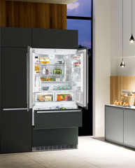Product image, Perspective: milieu, Combined refrigerator-freezer with BioFresh and NoFrost for integrated use