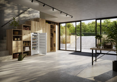 Produkt-Bild, Perspektive: Milieu, Standgefrierschrank mit NoFrost und umweltbewussten Materialien, Gehäusefarbe: Weiß, Türfarbe: Weiß