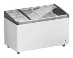 Product image, Perspective: oblique half-open empty, Ice-cream chest freezer, Casing colour: white