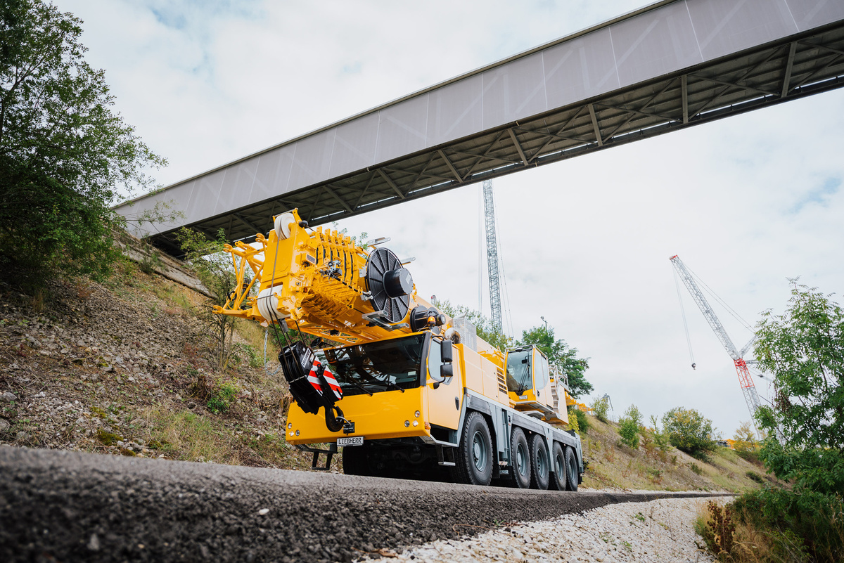 LTM 1160NX (LTM 1150-5.3) モバイルクレーン - Liebherr