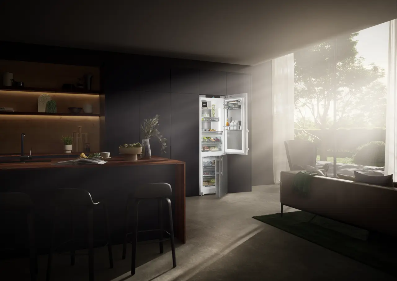 Product image, Perspective: milieu, Fridge-freezer with BioFresh Professional and NoFrost, Casing colour: stainless steel, Door colour: stainless steel