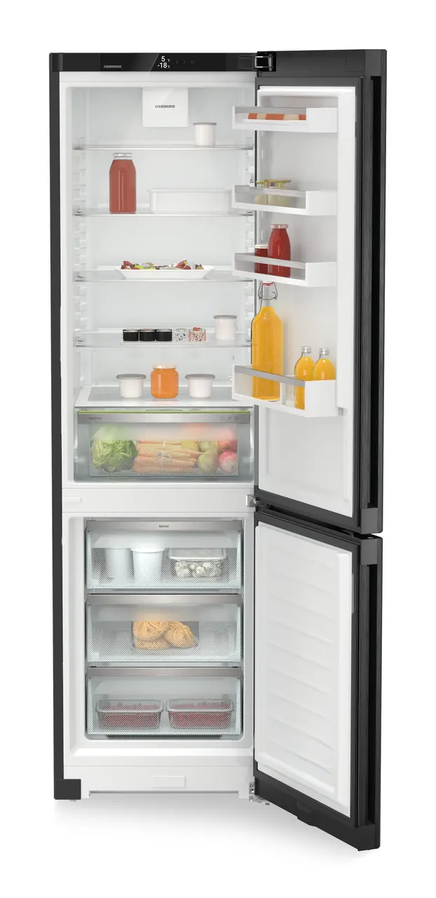 Produkt-Bild, Perspektive: gerade offen dekoriert, Kühl-Gefrierkombination mit EasyFresh und NoFrost, Gehäusefarbe: Schwarz, Türfarbe: BlackSteel