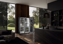 Product image, Perspective: milieu, Side-by-Side combination, Casing colour: BlackSteel, Door colour: BlackSteel